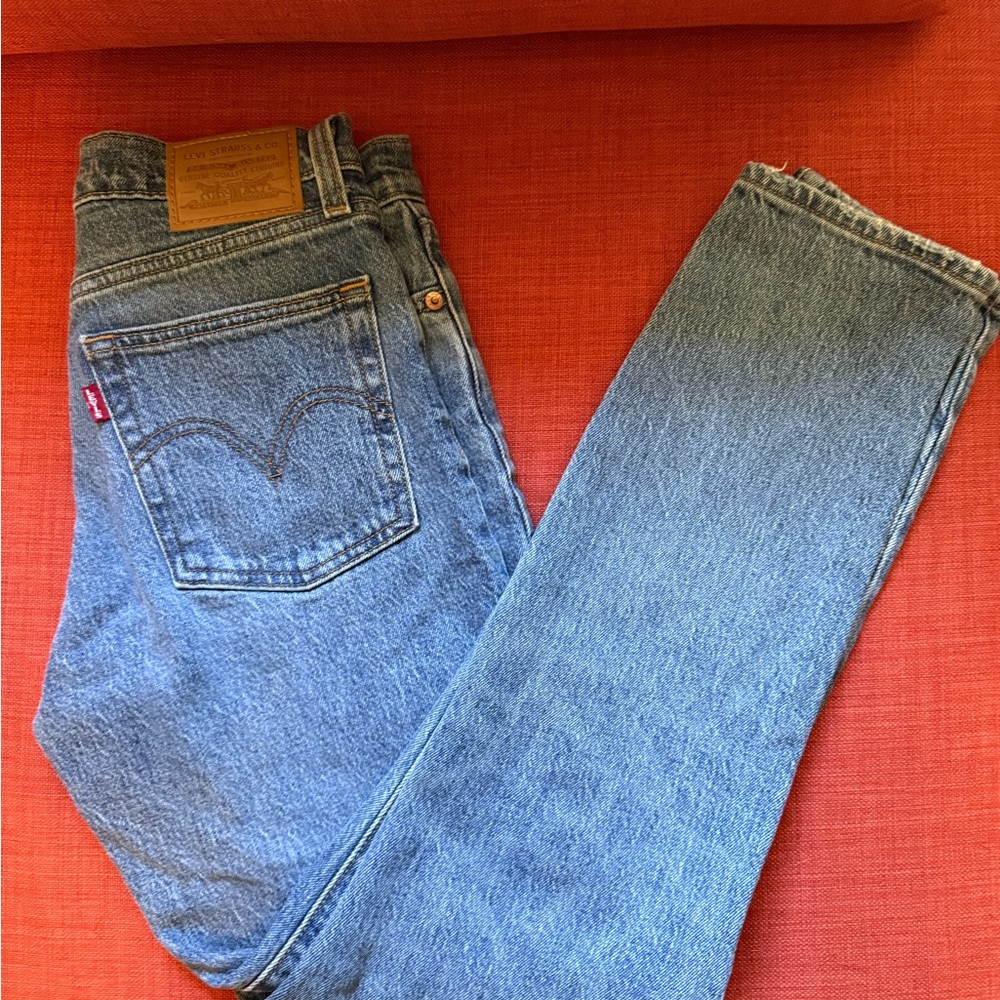 Levi's Classic Wedgie Blue Jeans